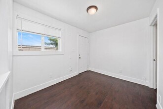1431 Vernon St in Roseville, CA - Building Photo - Building Photo