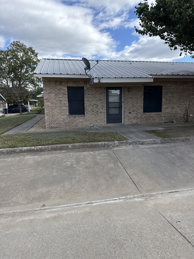 property at 110 N Crockett St