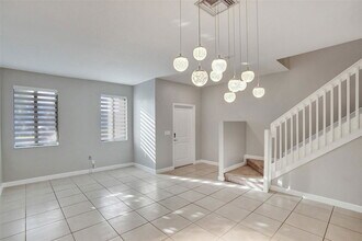 389 NE 208th Terrace in North Miami Beach, FL - Building Photo - Building Photo