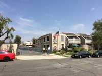 Fountain Place Apartments in Highland, CA - Foto de edificio - Building Photo