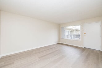 276 Adams in Oakland, CA - Building Photo - Building Photo