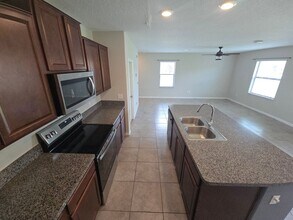 12771 Lemon Pepper Dr in Riverview, FL - Building Photo - Building Photo