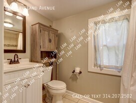 822 Cleveland Ave in Kirkwood, MO - Building Photo