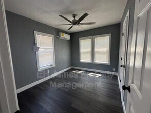 2206 E 7th St in Tulsa, OK - Foto de edificio - Building Photo