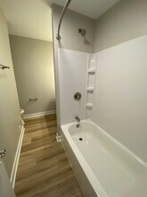 202 N Blair St, Unit 3 in Madison, WI - Foto de edificio - Building Photo