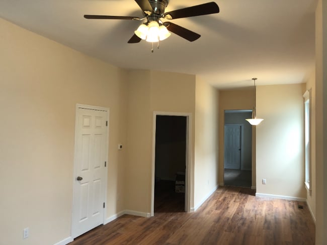64 E Church St in Washington, NJ - Building Photo - Building Photo