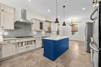 2327 4th Ave N in St. Petersburg, FL - Building Photo - Building Photo