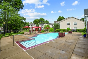 Arboretum Place Apartments in Newport News, VA - Building Photo
