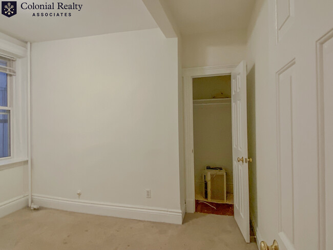 6 Camelot Ct in Boston, MA - Building Photo - Building Photo