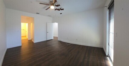 929 SW 147th Ave in Pembroke Pines, FL - Building Photo - Building Photo