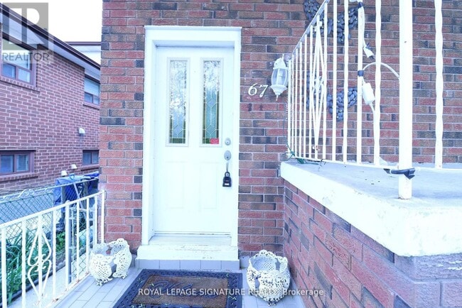 property at 67 Major Oaks Dr