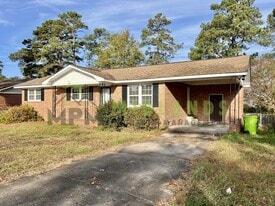 1217 Faraway Dr in Columbia, SC - Building Photo