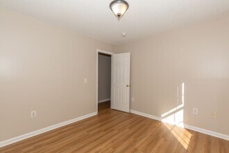161 Knoll Dr in Martinsburg, WV - Building Photo - Building Photo