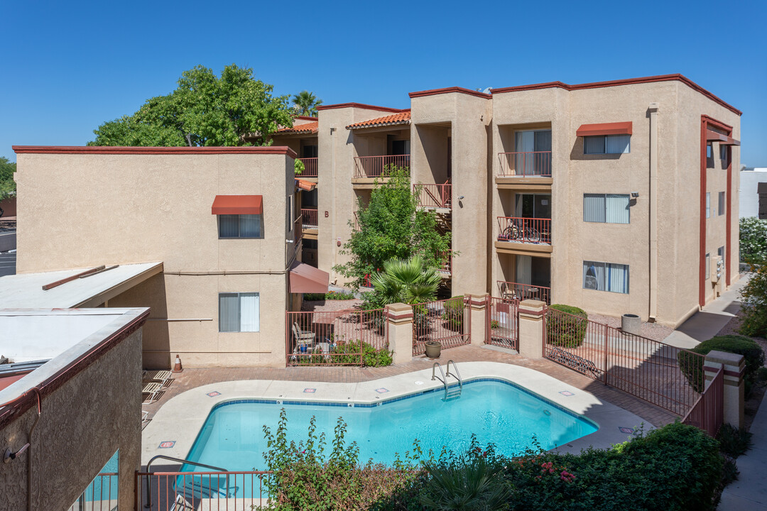 The Edison Apartments in Tucson, AZ - Building Photo