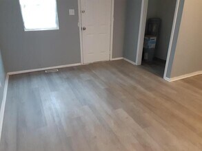 2947 Lasalle St in Indianapolis, IN - Building Photo - Building Photo