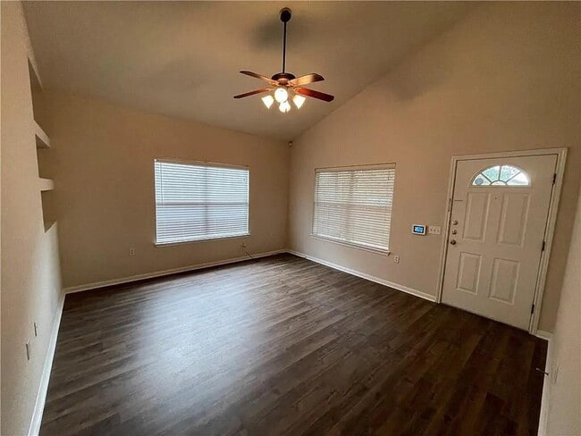 5701 Signal Point in Austin, TX - Building Photo - Building Photo