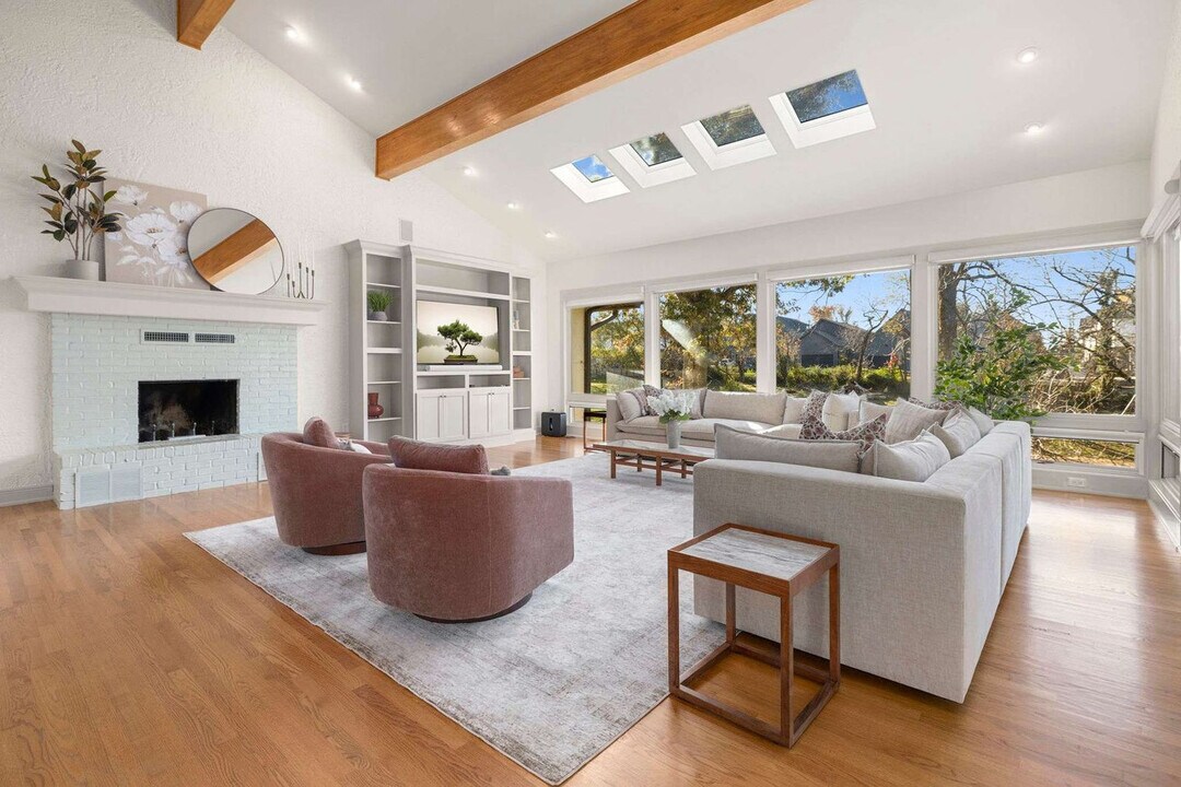 515 NW D St in Bentonville, AR - Building Photo