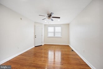 5324 N Marvine St in Philadelphia, PA - Foto de edificio - Building Photo