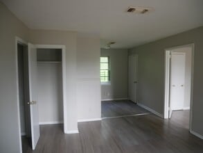 5057 Gill Rd in Memphis, TN - Building Photo - Building Photo