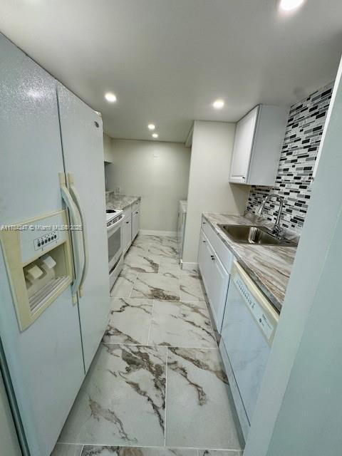 2081 NW 46th Ave in Lauderhill, FL - Foto de edificio