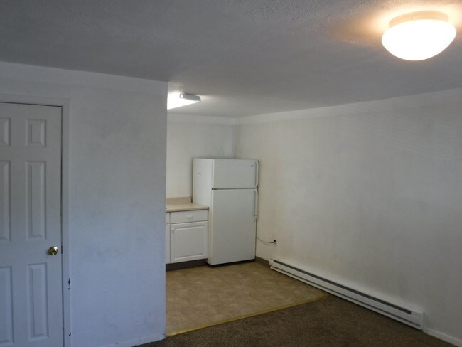 9837 Olympic Dr NE in Moses Lake, WA - Building Photo - Building Photo