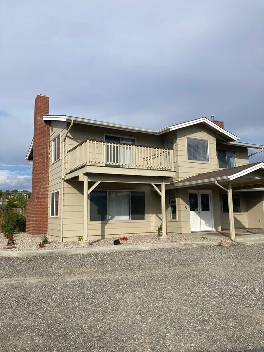 2540 Fremont St in Minden, NV - Building Photo