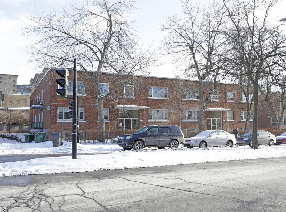 3110-3120 Linton Av in Montréal, QC - Building Photo