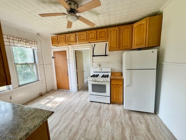 property at 4 Swaine Pl