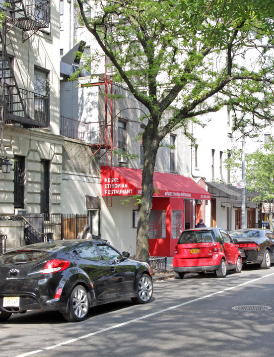 468 W 47th St in New York, NY - Foto de edificio
