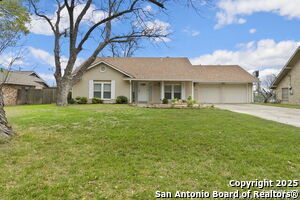 116 S Gardenview Dr in San Antonio, TX - Building Photo