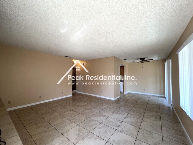 8909 Rancho Grande Ct in Elk Grove, CA - Building Photo - Building Photo