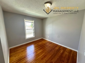 321 Union St, Unit 3N in Fall River, MA - Foto de edificio - Building Photo