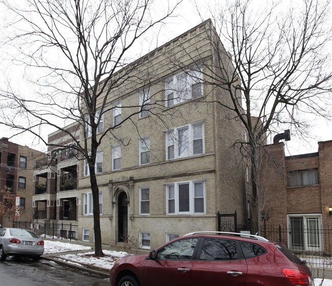 2737-39 N. Mildred Ave. in Chicago, IL - Foto de edificio - Building Photo