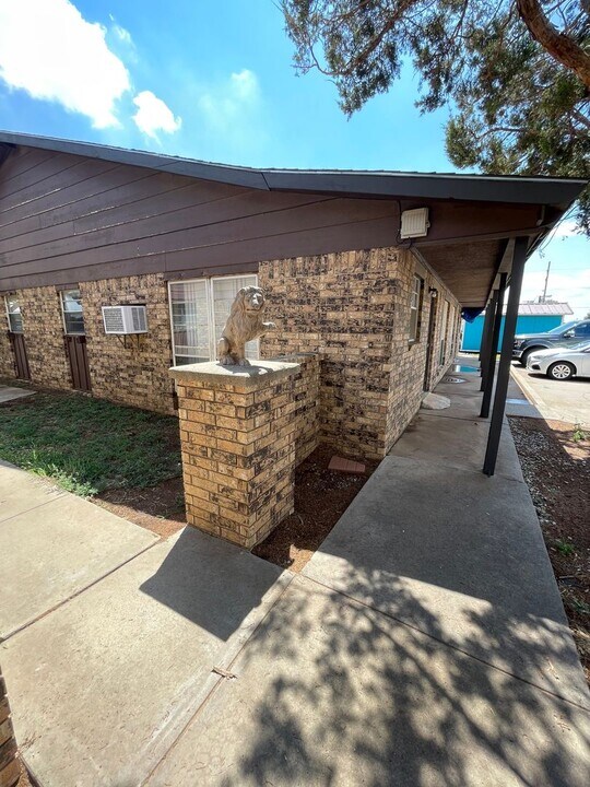 109 Sasser Dr in Clovis, NM - Building Photo