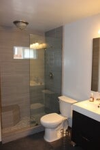 813 San Luis Rey Pl, Unit 813 in San Diego, CA - Building Photo - Building Photo