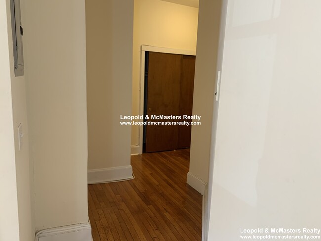 1315 Commonwealth Ave, Unit 105