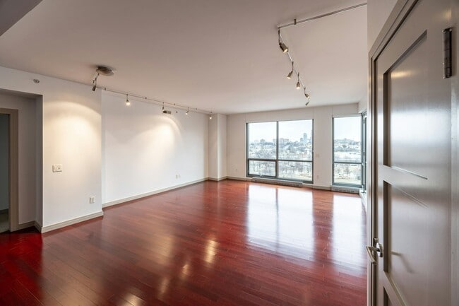 property at 200 S 31st Ave