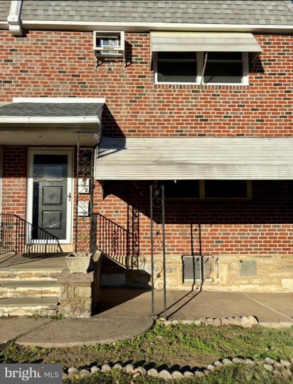 property at 825 Solly Ave