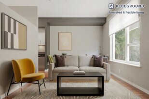 2690 152nd Ave NE in Redmond, WA - Building Photo