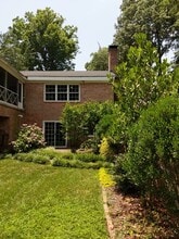 418 W Dolphin St in Siler City, NC - Building Photo - Building Photo