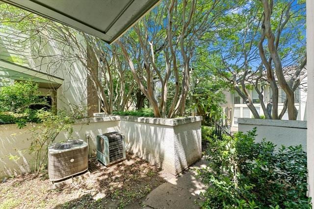 property at 9621 Walnut St