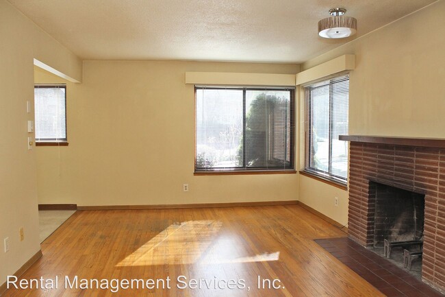 2575 NW Lovejoy St in Portland, OR - Foto de edificio - Building Photo