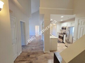 46630 Drysdale Terrace in Cascades, VA - Building Photo - Building Photo