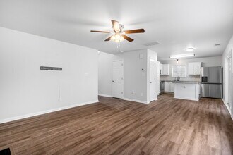 10609 Spring Rain Ct in Charlotte, NC - Foto de edificio - Building Photo