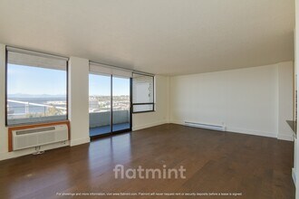 521 5th Ave W in Seattle, WA - Building Photo - Building Photo