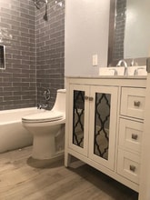 5717 Smoke Ranch Rd in Las Vegas, NV - Building Photo - Building Photo