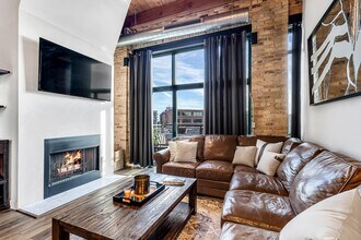 200 S Water St in Milwaukee, WI - Building Photo - Building Photo