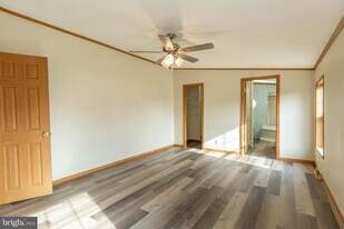 202 N Teal Rd in Martinsburg, WV - Building Photo