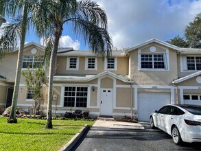 12162 SW 51st Pl in Cooper City, FL - Building Photo - Building Photo