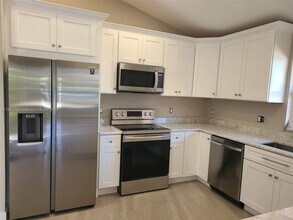 5235 Madison Rd in Delray Beach, FL - Building Photo - Building Photo